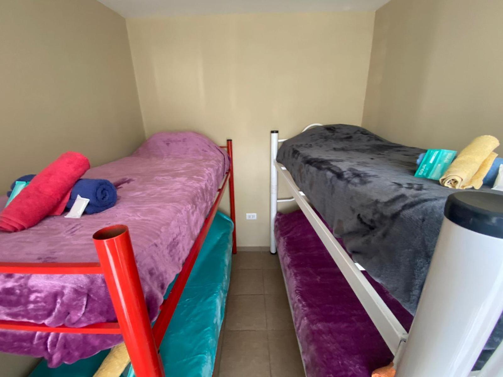 Hostel El Paredon Эль-Чальтен Номер фото