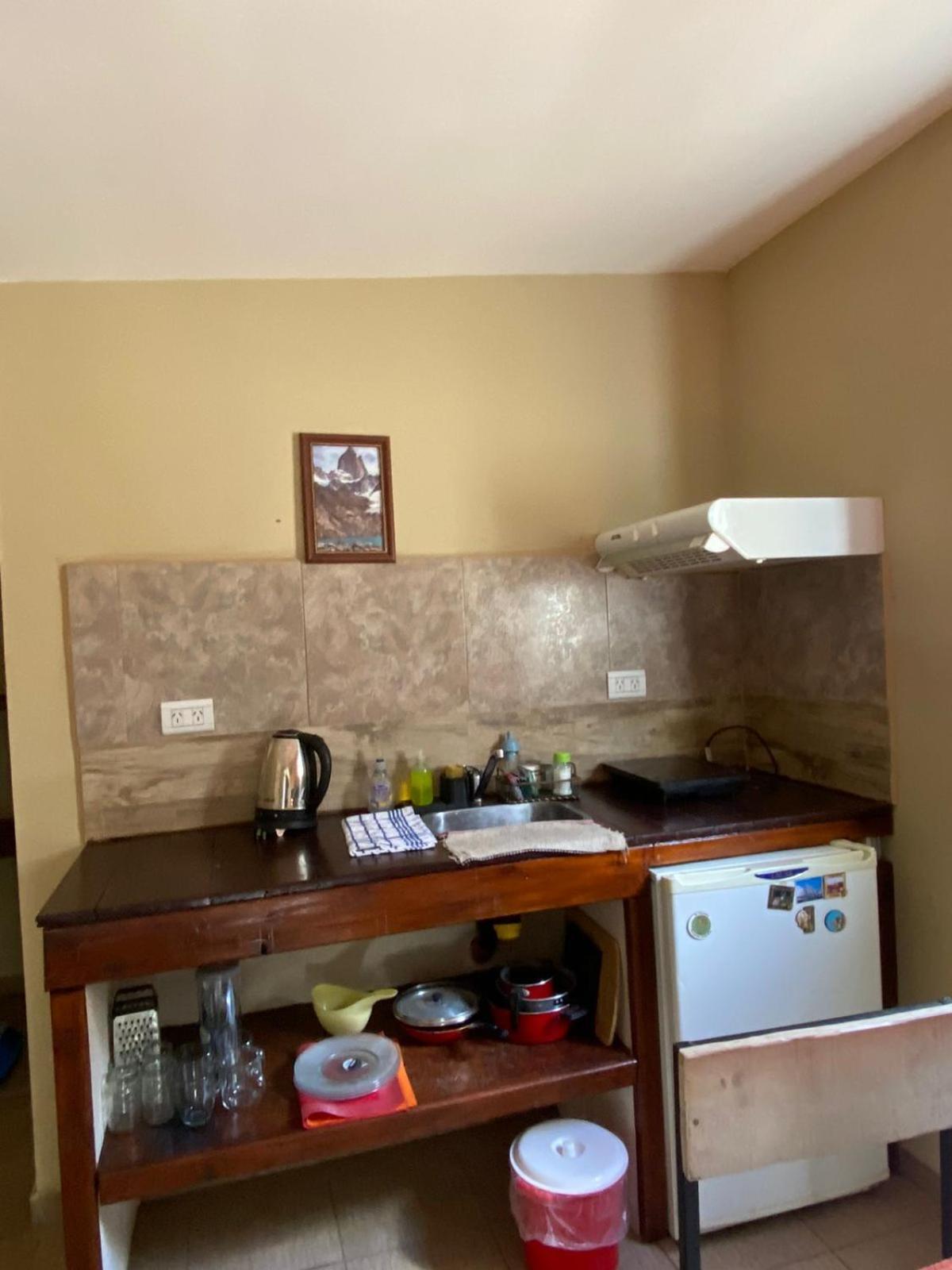 Hostel El Paredon Эль-Чальтен Номер фото