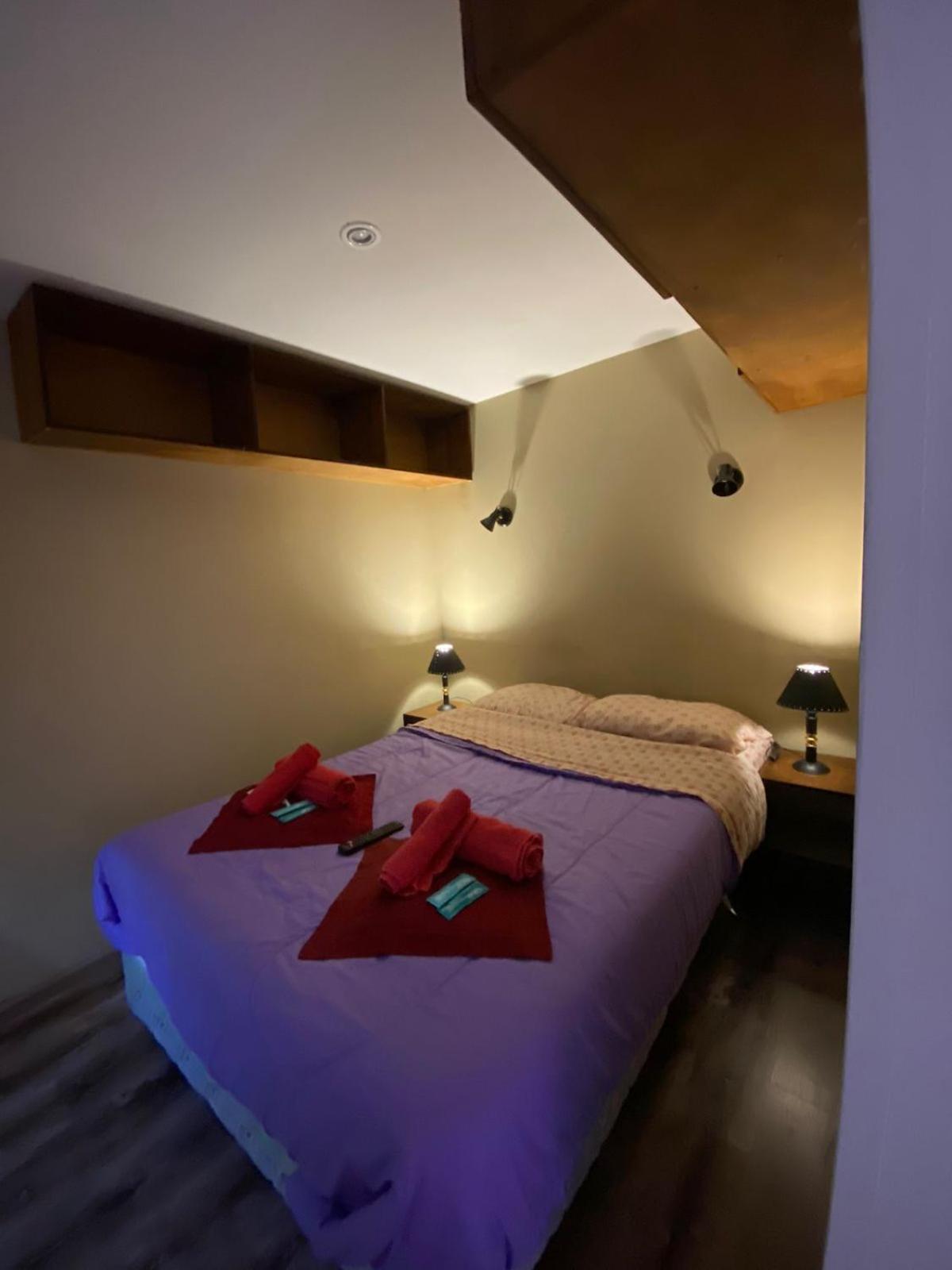 Hostel El Paredon Эль-Чальтен Экстерьер фото